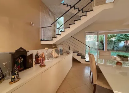 Sobrado com 4 Quartos à venda, 220m² no Vila Marieta, Campinas