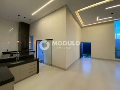 Casa com 3 Quartos à venda, 160m² no Novo Mundo, Uberlândia