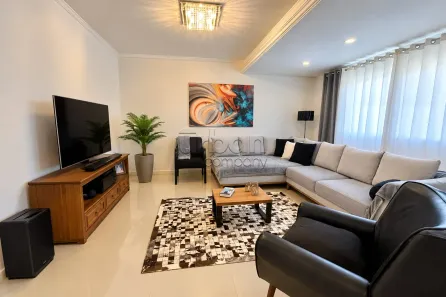 Sobrado com 4 Quartos à venda, 250m² no Estância Velha, Canoas