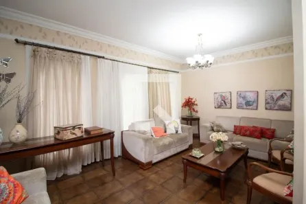 Casa com 4 Quartos para alugar, 250m² no Jardim Palmira, Guarulhos