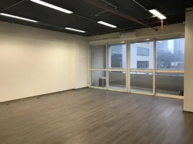 Sala Comercial à venda, 64m² no Chácara Santo Antônio (Zona Sul), São Paulo