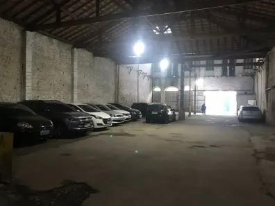 Galpão/Depósito/Armazém à venda, 2000m² no Centro, Santos