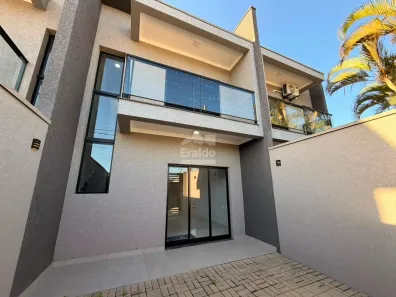 Sobrado com 2 Quartos à venda, 88m² no Balneário Ipacaraí, Matinhos