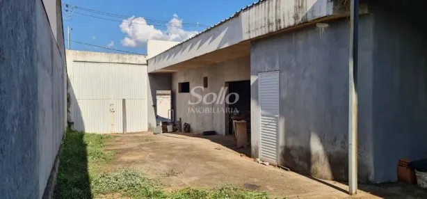 Ponto Comercial à venda, 240m² no Lagoinha, Uberlândia