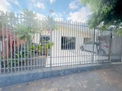Casa com 2 Quartos para alugar, 198m² no Amaro, Londrina