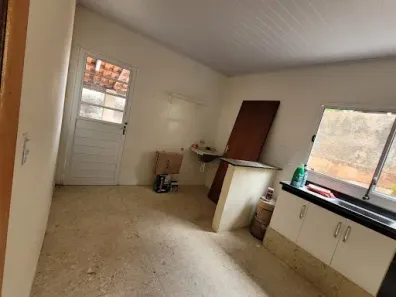 Casa com 4 Quartos à venda, 250m² no Centro, Agudos