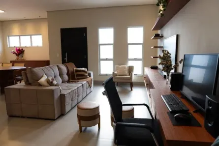 Casa de Condomínio com 3 Quartos à venda, 189m² no Alvorada, Cuiabá