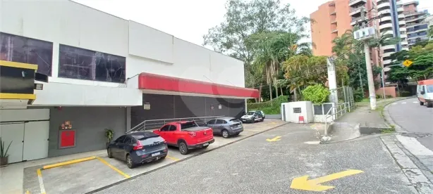 Ponto Comercial para alugar, 222m² no Vila Suzana, São Paulo