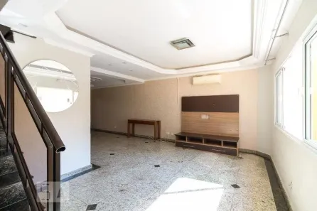Casa com 3 Quartos para alugar, 150m² no Centro, Guarulhos