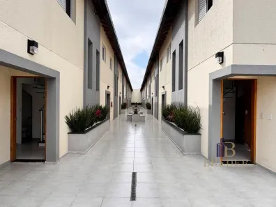 Casa com 2 Quartos à venda, 53m² no Santa Maria, Osasco