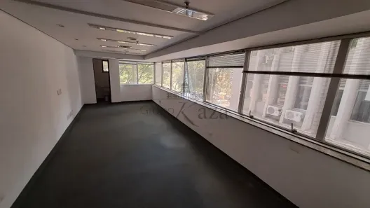 Sala Comercial à venda, 91m² no Santa Cecília, São Paulo