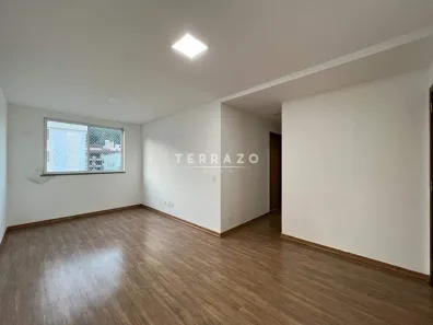 Apartamento com 2 Quartos para alugar, 63m² no Agriões, Teresópolis
