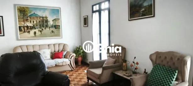 Casa com 3 Quartos para alugar, 225m² no Ponte Preta, Campinas