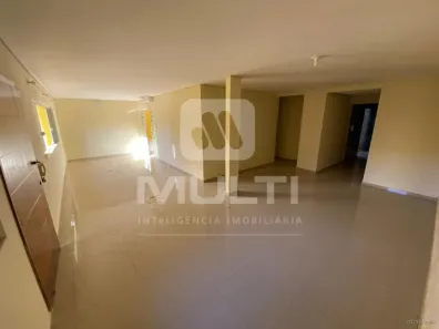 Casa com 3 Quartos à venda, 197m² no Jardim Karaíba, Uberlândia