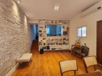 Casa com 2 Quartos à venda, 128m² no Vila Mariana, São Paulo