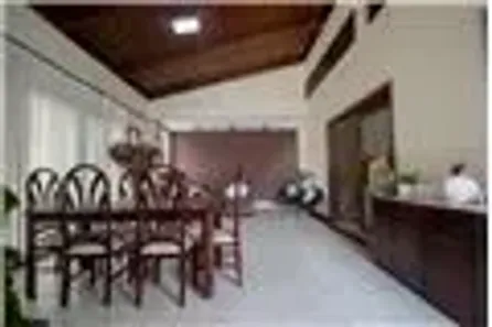 Casa com 4 Quartos à venda, 398m² no Candelária, Natal
