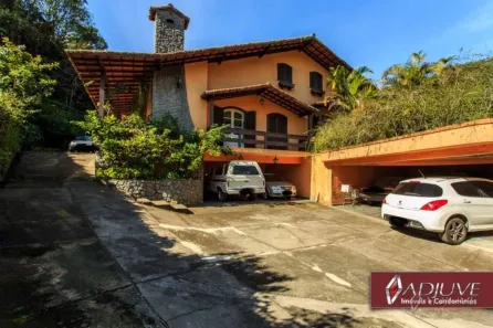 Casa com 4 Quartos à venda, 475m² no Morin, Petrópolis