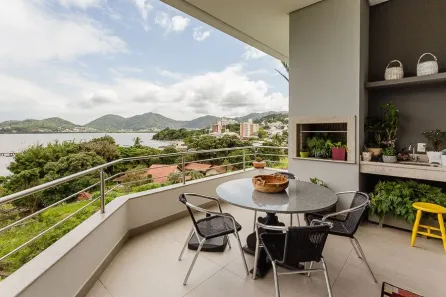 Casa de Condomínio com 4 Quartos à venda, 351m² no João Paulo, Florianópolis