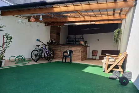 Casa com 2 Quartos à venda, 70m² no Vila Bandeirantes, São José dos Campos