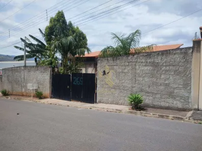 Fazenda/Sítio com 4 Quartos à venda, 240m² no Jardim Estância Brasil, Atibaia