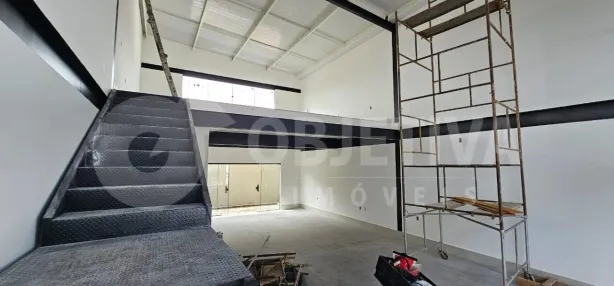 Galpão/Depósito/Armazém para alugar, 150m² no Cazeca, Uberlândia