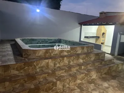 Casa com 3 Quartos à venda, 170m² no Jardim Canaã, Uberlândia
