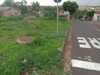 Lote/Terreno à venda, 200m² no Alfredo Freire III, Uberaba
