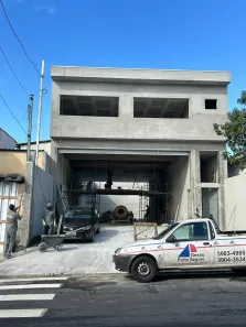 Galpão/Depósito/Armazém com 4 Quartos para alugar, 500m² no Vila Anastácio, São Paulo