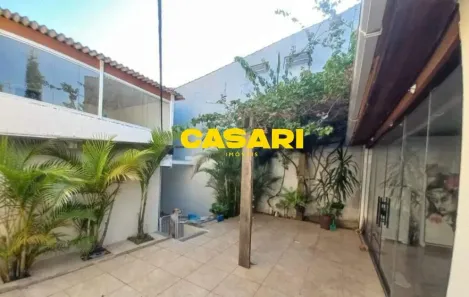 Sobrado com 4 Quartos à venda, 230m² no Nova Gerty, São Caetano do Sul