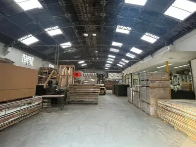 Galpão/Depósito/Armazém à venda, 599m² no Santa Terezinha, Santo André
