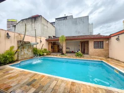 Sobrado com 4 Quartos à venda, 400m² no Vila Assunção, Santo André