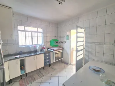 Sobrado com 3 Quartos à venda, 153m² no Vila Scarpelli, Santo André