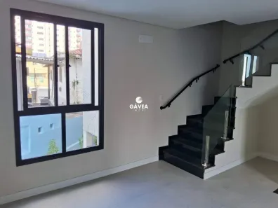 Sobrado com 2 Quartos à venda, 98m² no Ponta da Praia, Santos