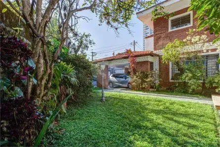 Sobrado com 3 Quartos à venda, 204m² no Vila Cordeiro, São Paulo