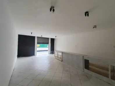 Ponto Comercial para alugar, 90m² no Bonsucesso, Rio de Janeiro