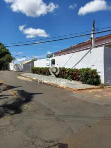 com 5 Quartos para alugar, 449m² no Jardim Carlos Gomes, Campinas
