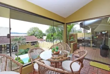 Casa com 4 Quartos à venda, 287m² no Ipanema, Porto Alegre