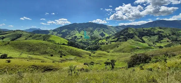 à venda, 1m² no , Delfim Moreira