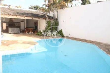 Casa com 3 Quartos à venda, 376m² no Cidade Jardim, Uberlândia