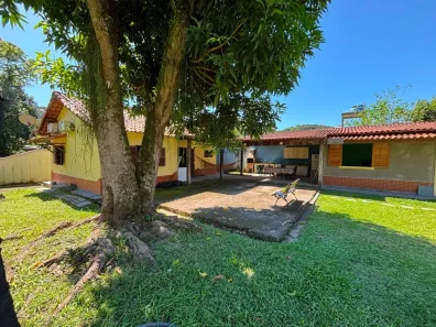 Fazenda/Sítio com 5 Quartos à venda, 180m² no Parada Modelo, Guapimirim