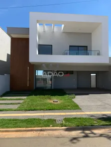 Casa de Condomínio com 3 Quartos à venda, 230m² no Jardins Capri, Senador Canedo