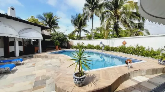 Casa com 7 Quartos à venda, 540m² no Jardim Virgínia, Guarujá