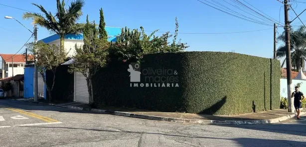 Casa com 3 Quartos à venda, 243m² no Jardim Modelo, Suzano