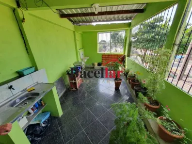 Casa com 2 Quartos à venda, 62m² no Vila Valqueire, Rio de Janeiro