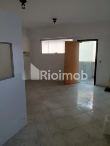 Sala Comercial para venda ou aluguel, 30m² no Recreio dos Bandeirantes, Rio de Janeiro