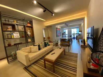 Apartamento com 3 Quartos para alugar, 140m² no Itapuã, Vila Velha