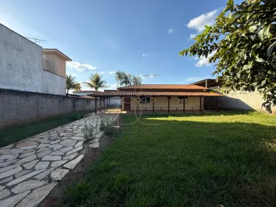 Casa de Condomínio com 2 Quartos à venda, 800m² no Setor Habitacional Vicente Pires, Brasília