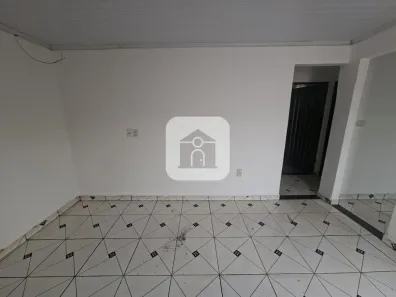 Casa com 2 Quartos para alugar, 170m² no São Jorge, Uberlândia