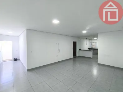 Casa com 2 Quartos para alugar, 85m² no Vila Santa Libânia, Bragança Paulista
