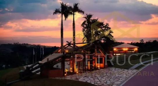 Galpão/Depósito/Armazém à venda, 716m² no Swiss Park, Campinas